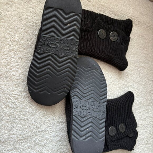 Ugg Classic Cardy Boots in Black - Picture 5 of 7